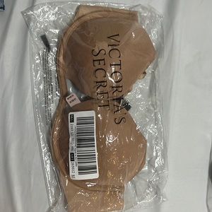 Victoria Secret Nude Plunge Bra 34C